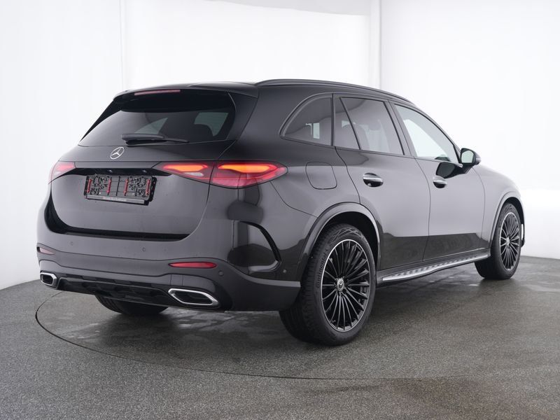 Fahrzeugabbildung Mercedes-Benz GLC 300 AMG*HEAD-UP*BURMESTER*PANO*MEMORY*AHK