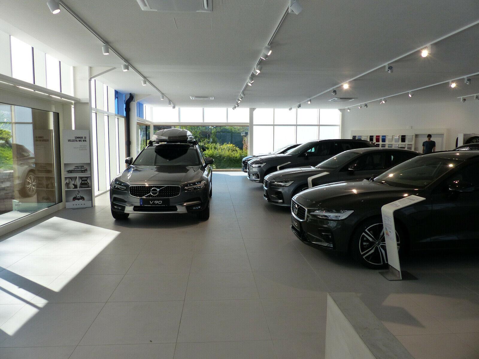 showroom-image-bottom