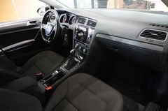 Fahrzeugabbildung Volkswagen Golf VII VARI. 2.0D COMFORT. 4M NAVI/KAMERA/AHK