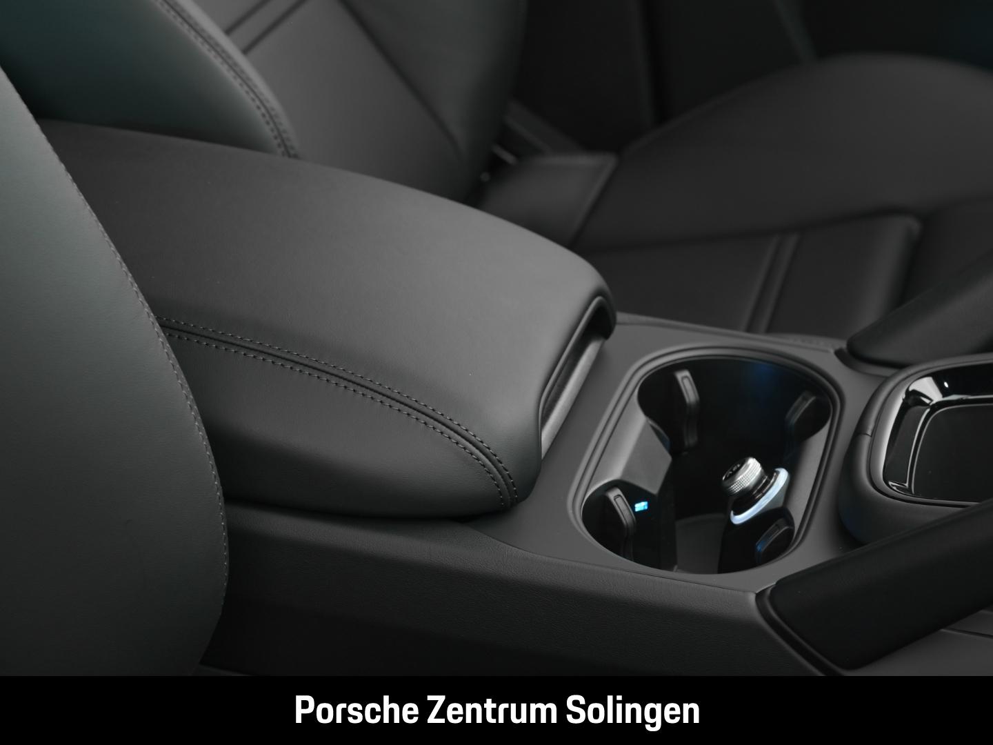 Porsche Cayenne E-Hybrid Coupe Black Edition 22'' AHK He