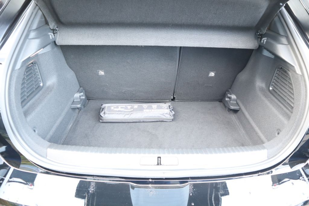 Fahrzeugabbildung Opel Mokka-e Ultimate+Navi+Kamera+Matrix+