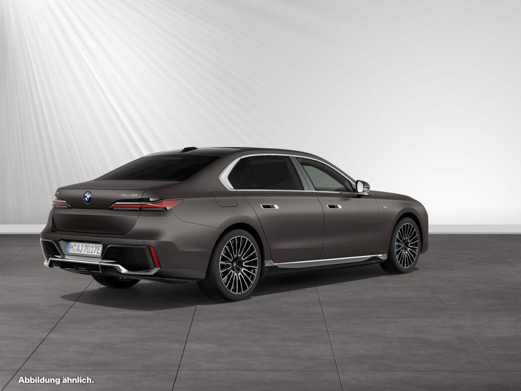 BMW i7 xDrive60 M Sport DA&PAProf. Autobahnass foto 2