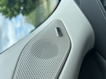Mitsubishi Outlander PHEV Intro Edition + HEAD-UP + 20Zoll
