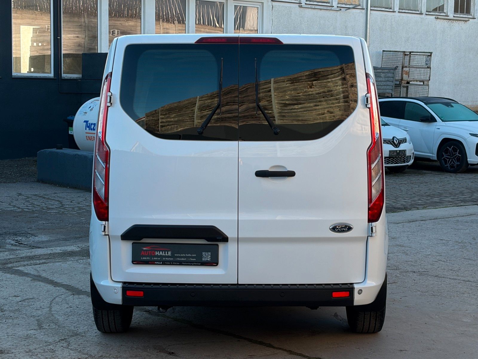 Fahrzeugabbildung Ford Transit Custom Kasten 340 L1 Trend Auto. StHz