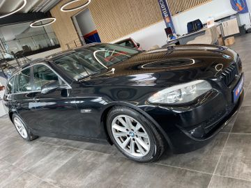 BMW 535d Touring *KAMERA*PANO*HUD*LEDER*