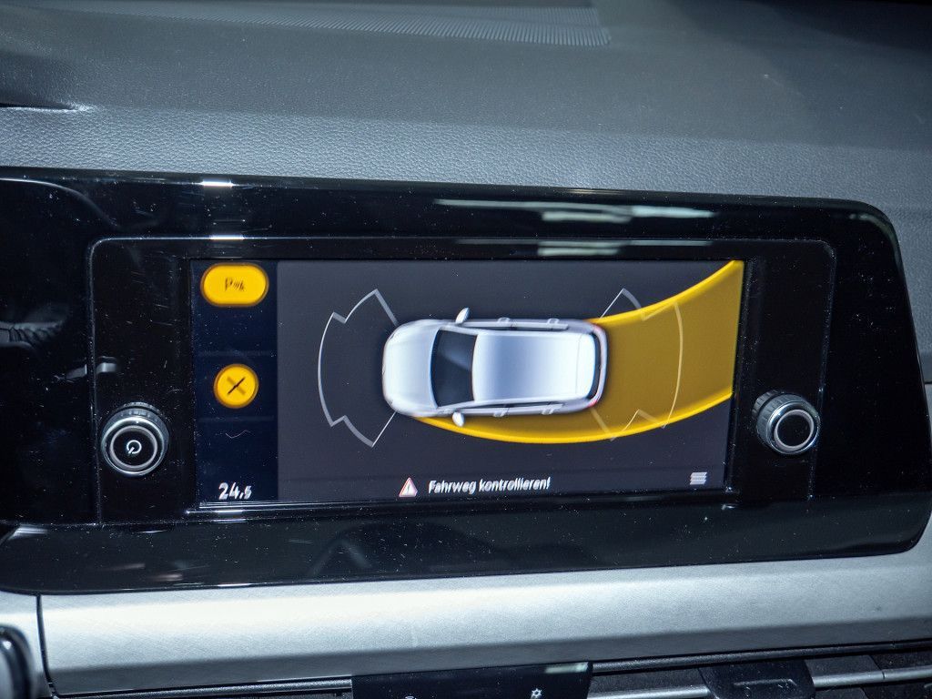 Volkswagen Golf - Bild 11