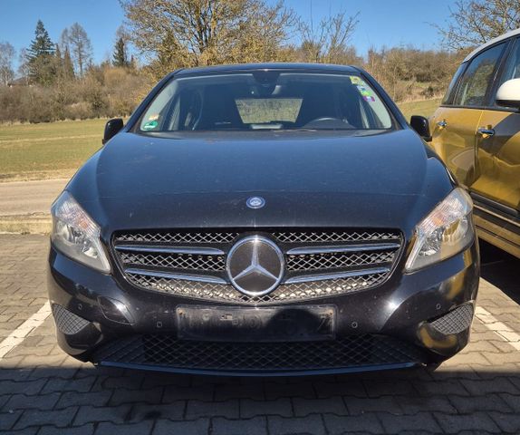 Mercedes-Benz A 180 A -Klasse A 180 BlueEfficiency schwarz