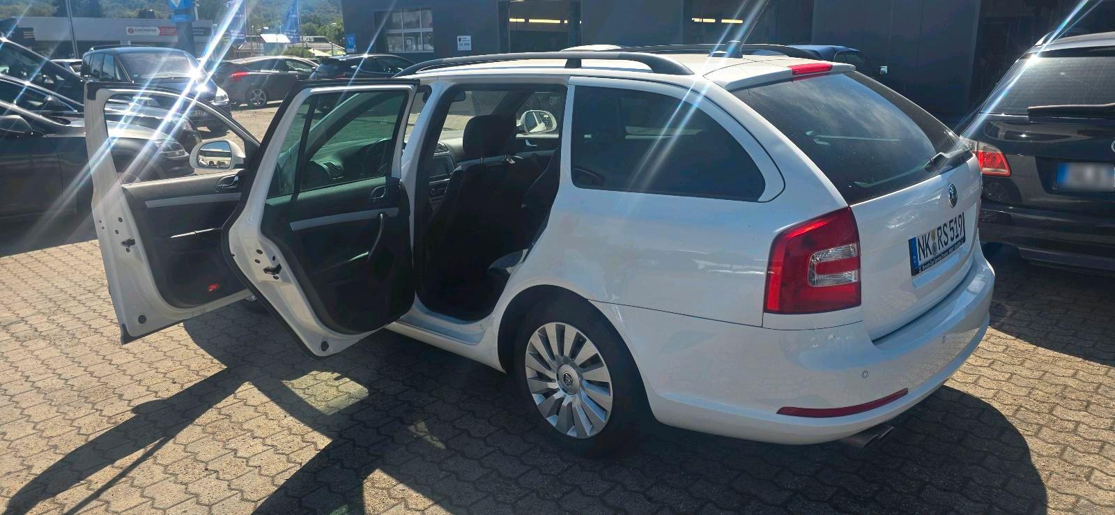 Skoda Octavia 2009 — photo 8