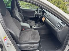 SKODA Superb Combi 2.0 TDI Sportline DSG SKODA Superb Combi 2.0 TDI Sportline DSG