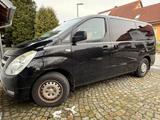 Hyundai H-1 Starex - schwarze Hyundai H-1 Starex