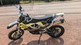 Husqvarna 701 Supermoto - HUSQVARNA 701 SUPERMOTO