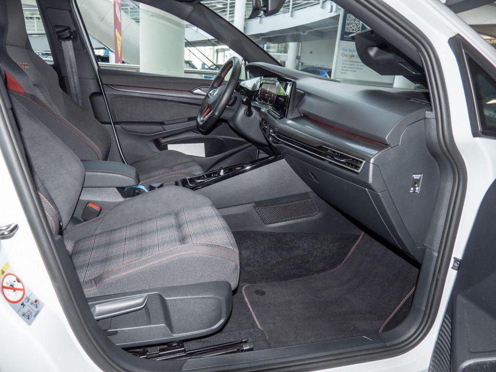 Volkswagen Golf VIII GTI 2.0 TSI LED APP Keyless ParkAssist, миниатюра 3