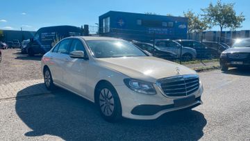 Mercedes E 200 - 2