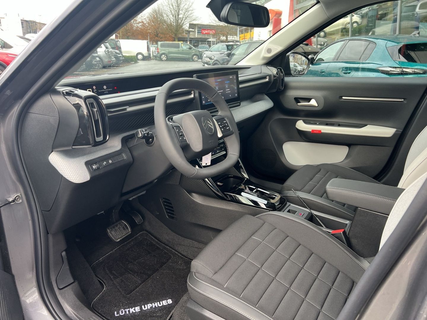 Fahrzeugabbildung Citroën C3 MAX Hybrid 110 Navi SHZ LED CarPlay Notbrems.