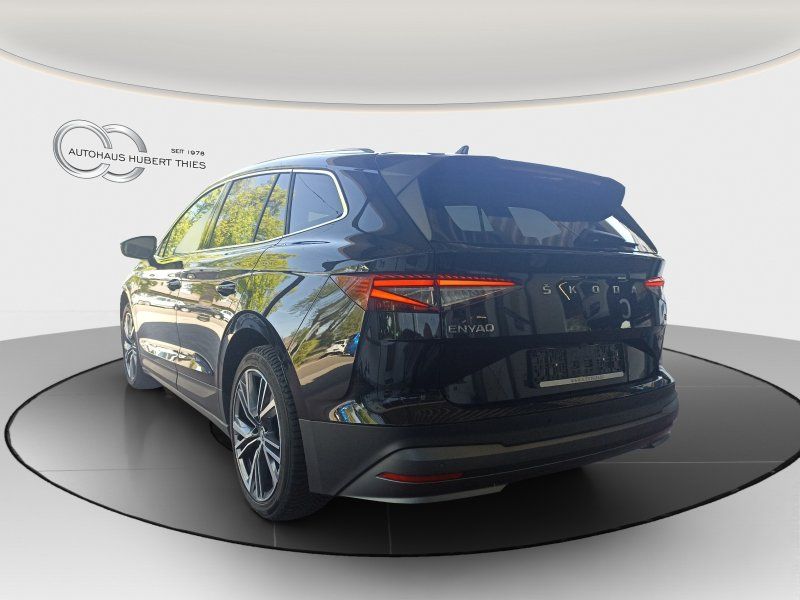 Fahrzeugabbildung SKODA Enyaq iV 80x Loft