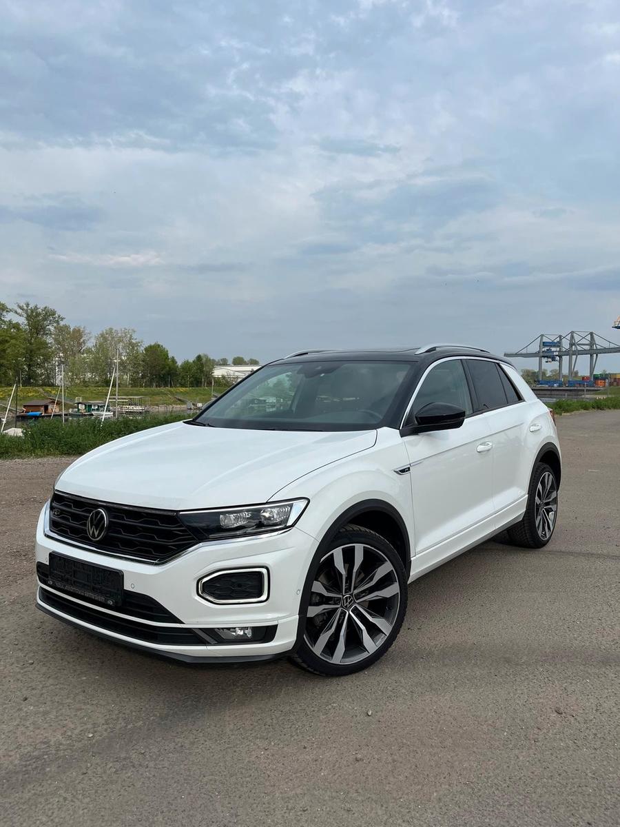 Volkswagen R-LINE-PANORAMA-AHK-LED