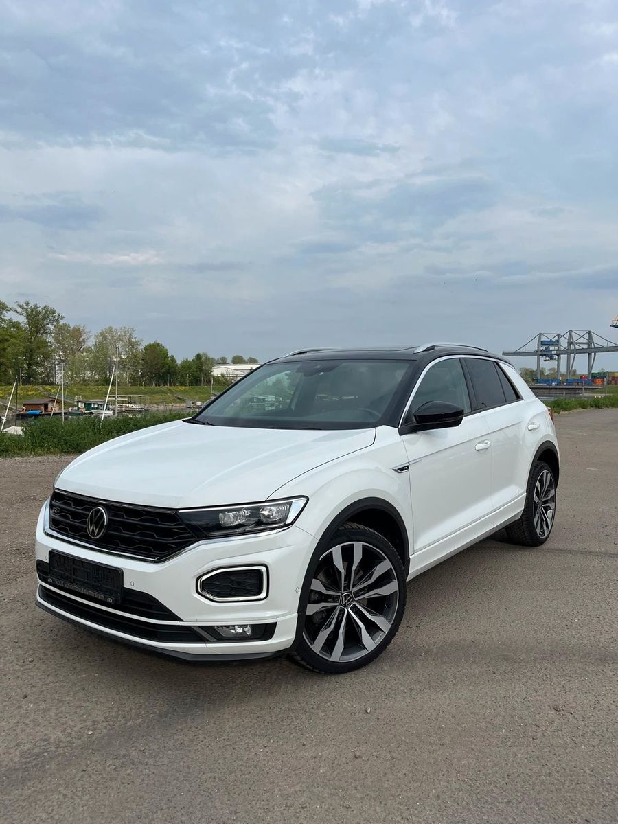 VW R-LINE-PANORAMA-AHK-LED