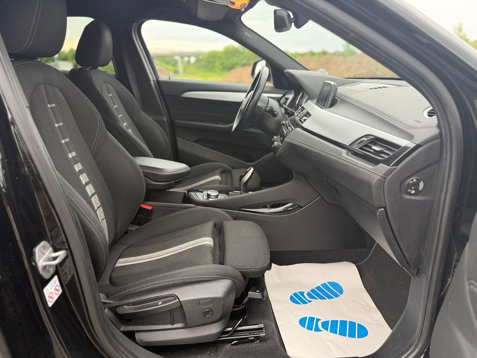 BMW X2 sDrive 18 i *SPORTSITZE+KAMERA+NAVI+18"ZOLL* foto 7