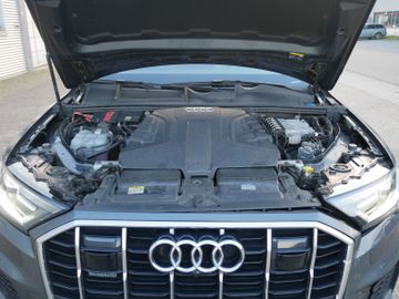 Audi Q7 - 10