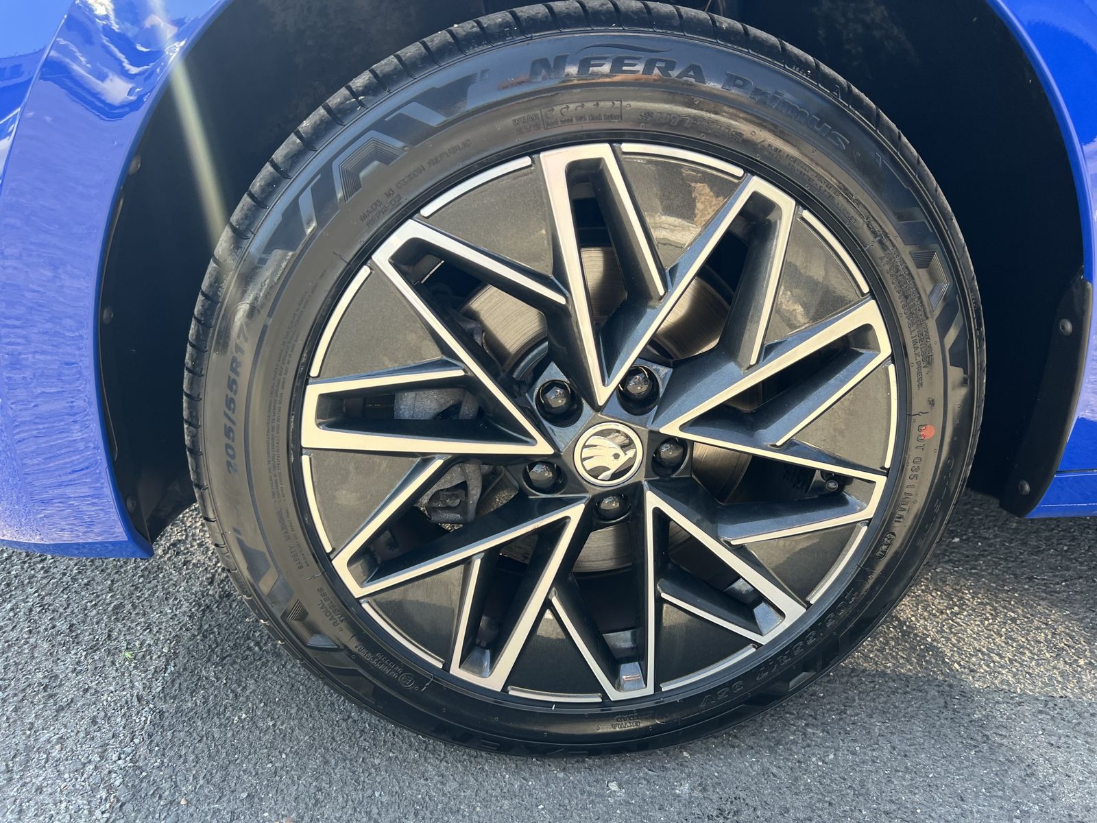 Skoda Octavia Combi 2.0 TDI DSG 4x4 Style ACC PANO foto 23