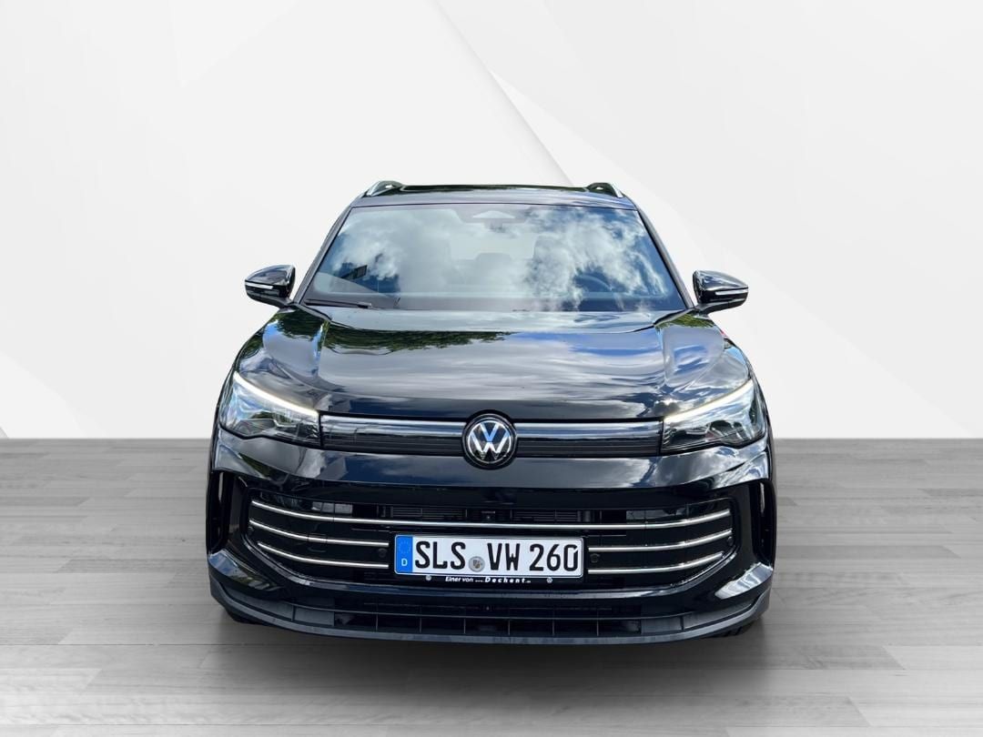 Fahrzeugabbildung Volkswagen Tiguan Elegance Elegance,AHK,Design,,Dark,,20,Pa
