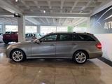 Mercedes-Benz E 220 E T-Modell E 220 CDI BlueEfficiency - Mercedes-Benz E-Klasse: Cdi