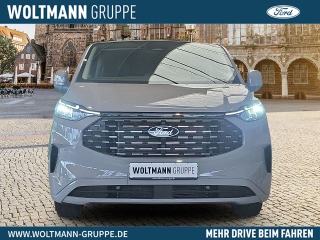 Fahrzeugabbildung Ford Tourneo Custom Bus 320 L1 Titanium FWD Titanium