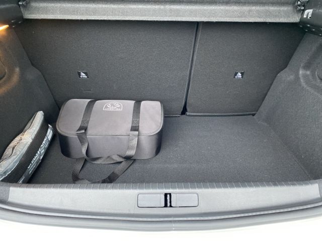 Fahrzeugabbildung Peugeot 208 e- GT Pack Elektromotor 136 *NAVI*ACC*PDC*DA
