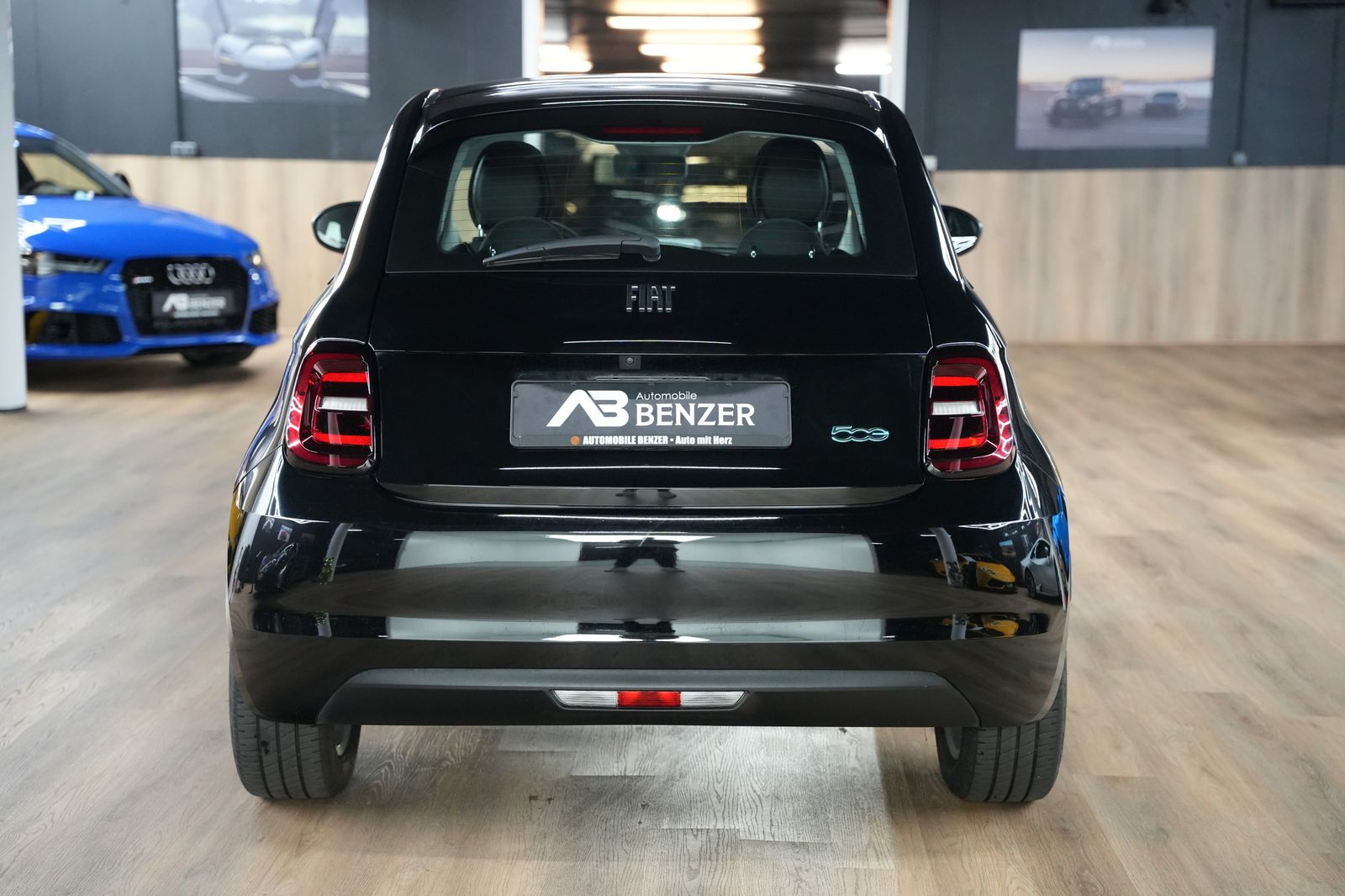 Fahrzeugabbildung Fiat 500 Icon 42 Kwh *KeylessEntry*Navi*LED*Kamera