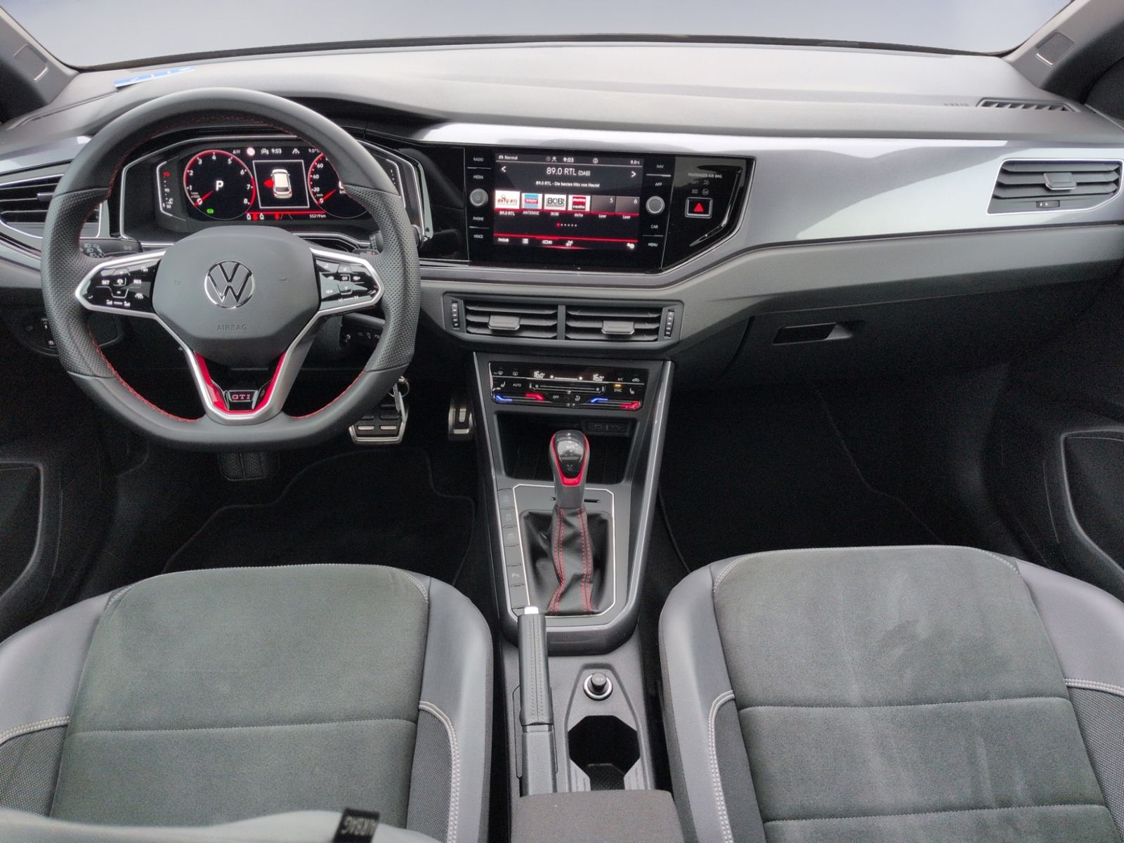 Polo GTI DSG KAMERA+PANO+MATRIX+NAVI+APP+