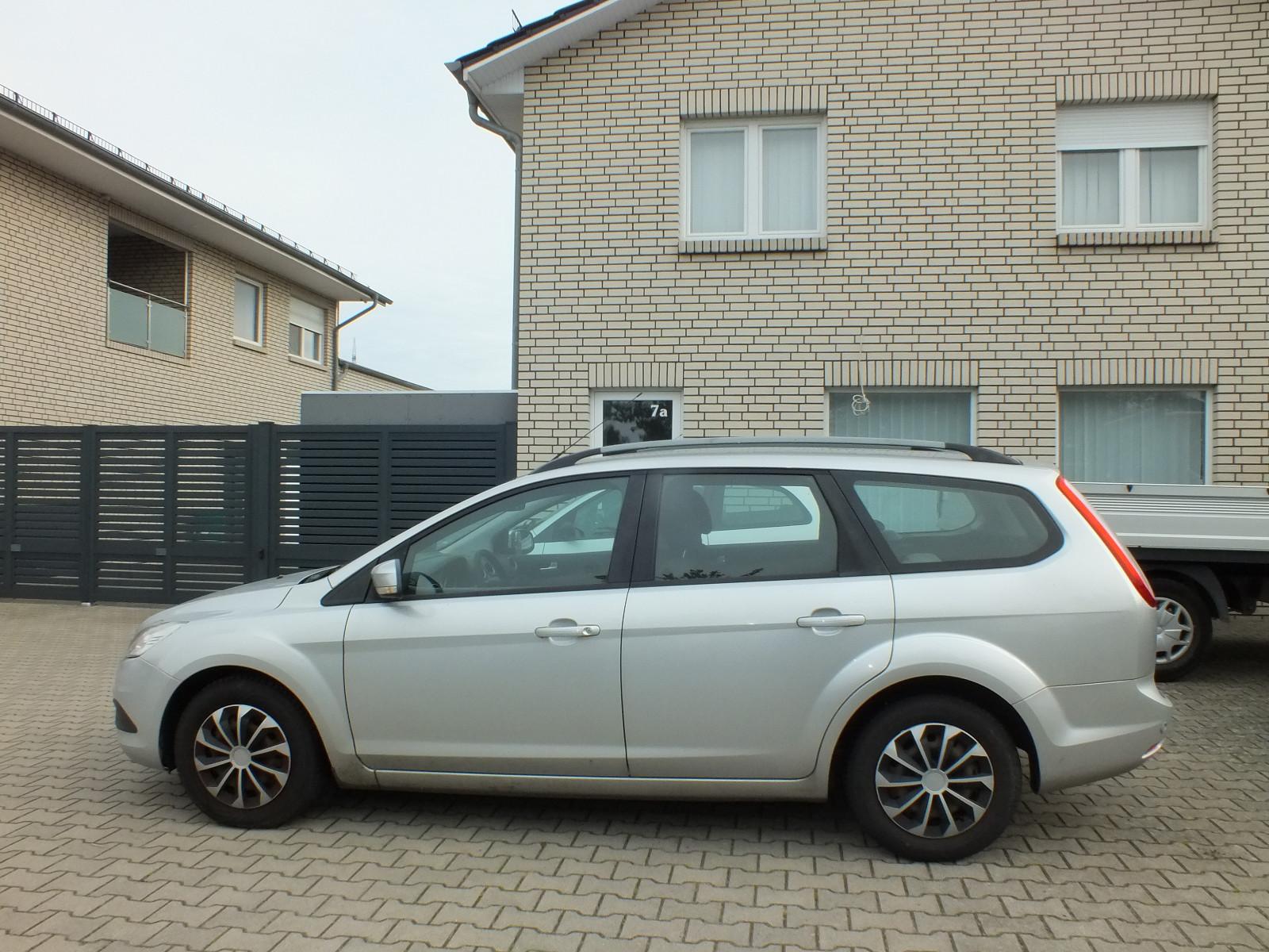 Ford Focus 2009 — engine 1.596 cm³, 101 HP (74kW)