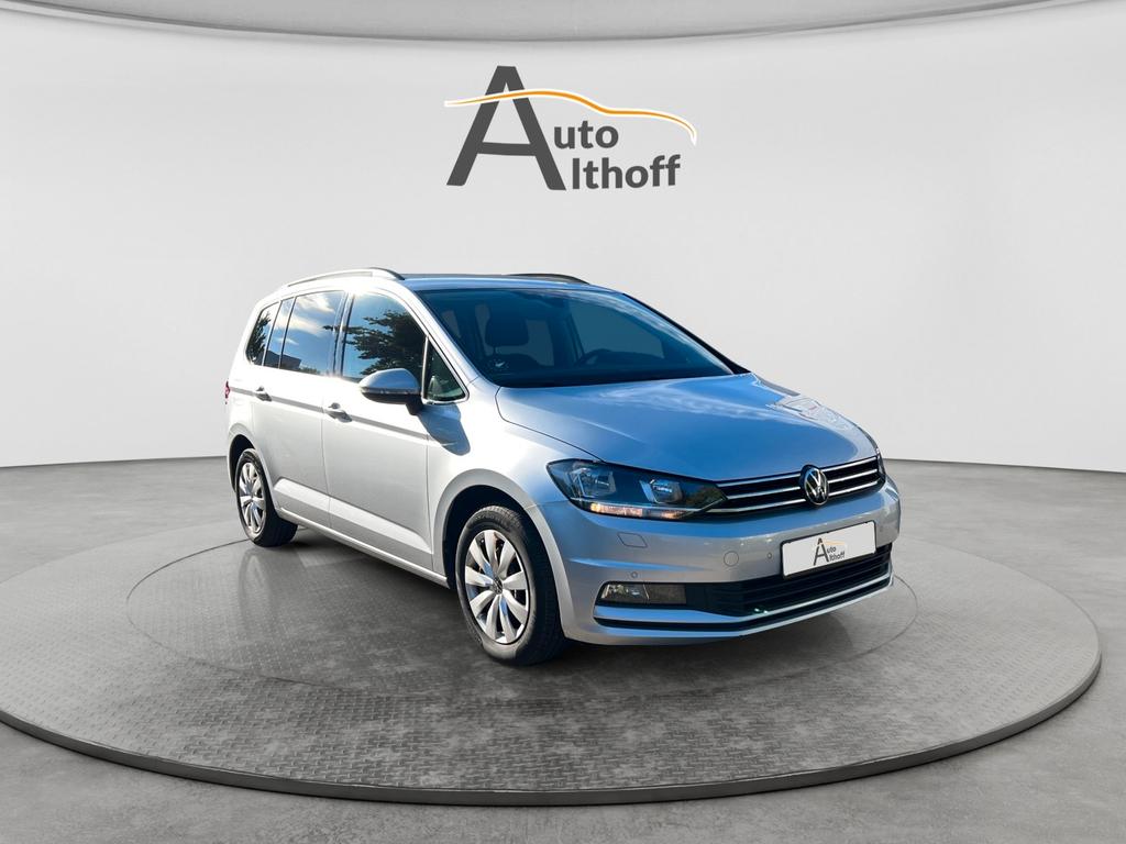 Volkswagen Touran 15TSI DSG 7 SITZE APP ACC LED SHZ ASSIST 2023