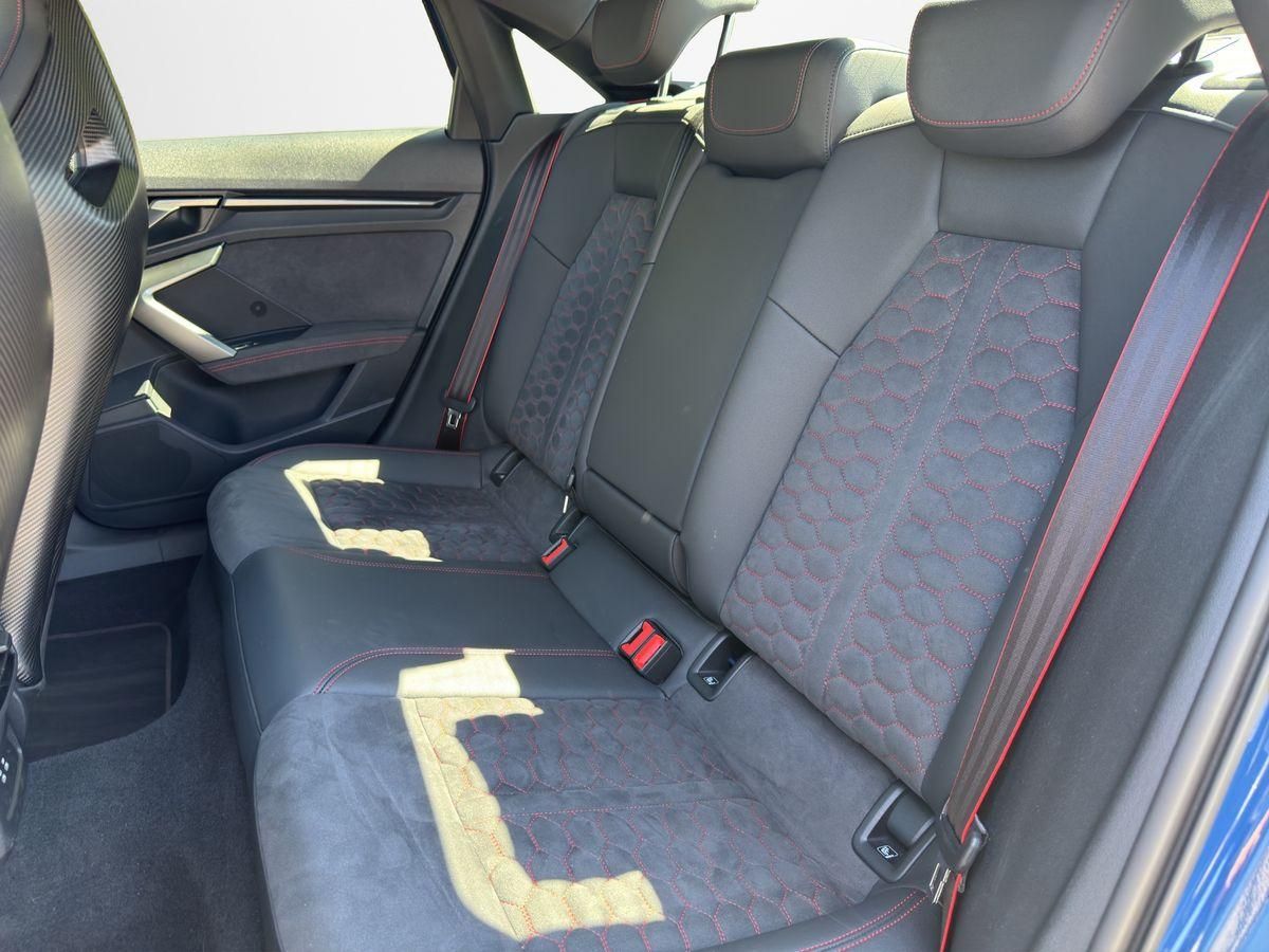 Fahrzeugabbildung Audi RS3 Limousine 2.5 TFSI quattro 294 kW