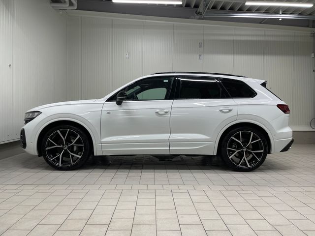 Touareg R-Line 3.0 TDI 4M PANO AHK STNDHZG