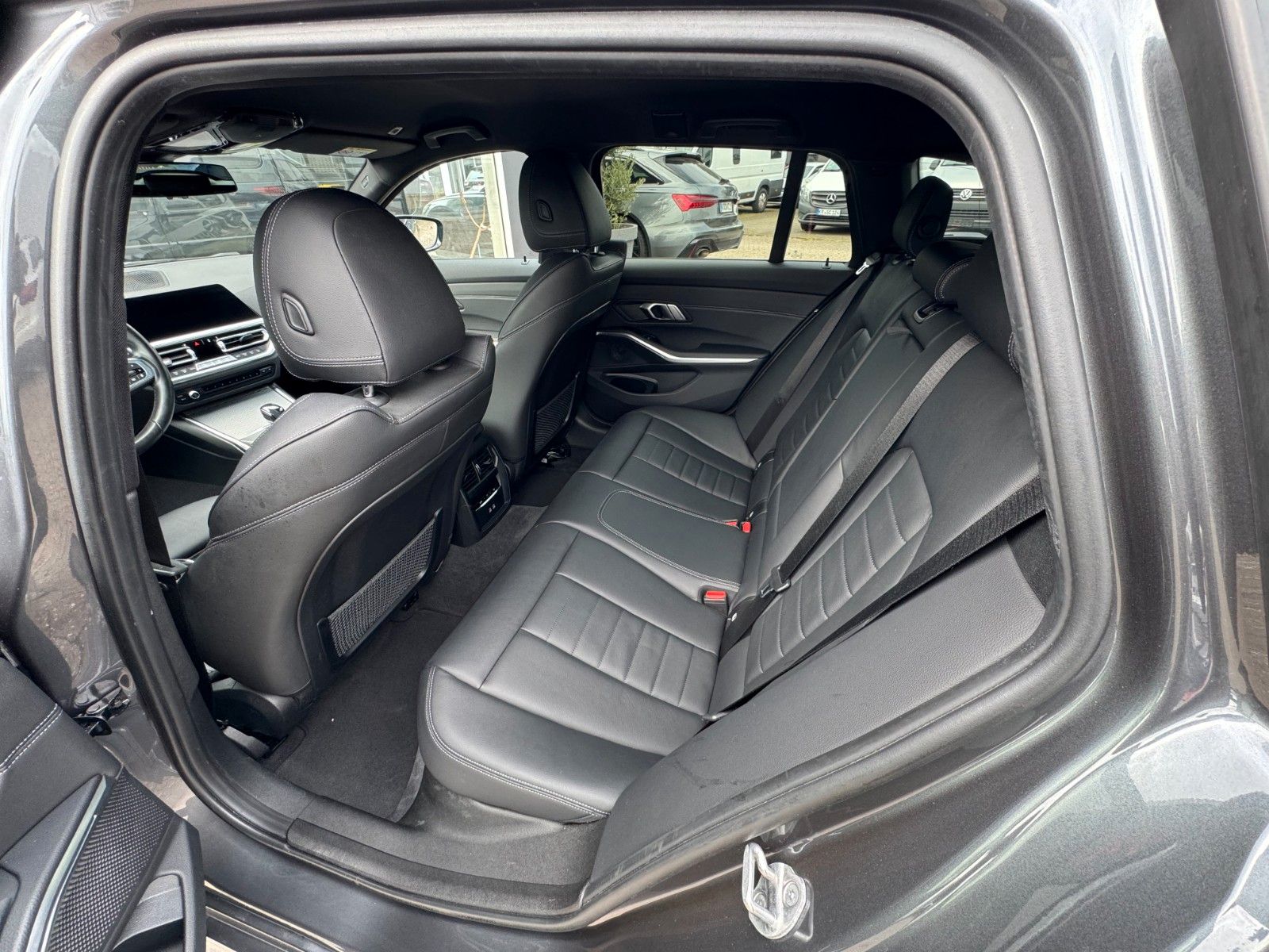 BMW 318i Touring M Sport LASER/ACC/MEMORY/AHK/LEDER foto 15