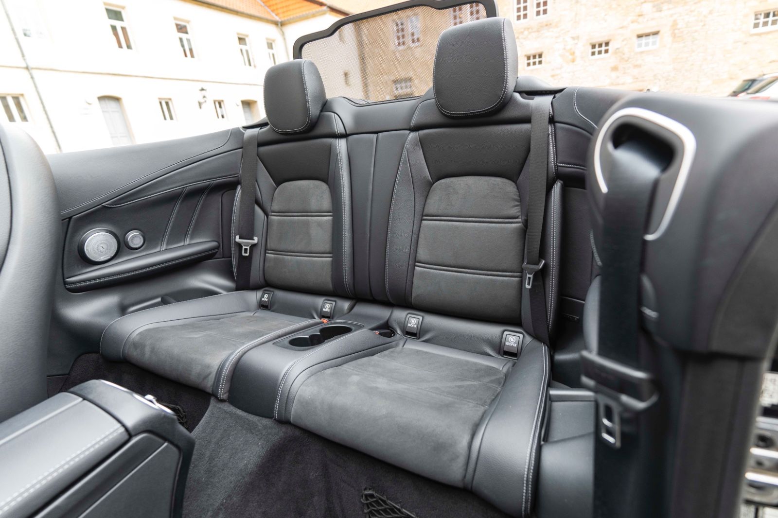 Fahrzeugabbildung Mercedes-Benz C 63 AMG  CABRIO AMG LED BURMESTER NAV KAMERA