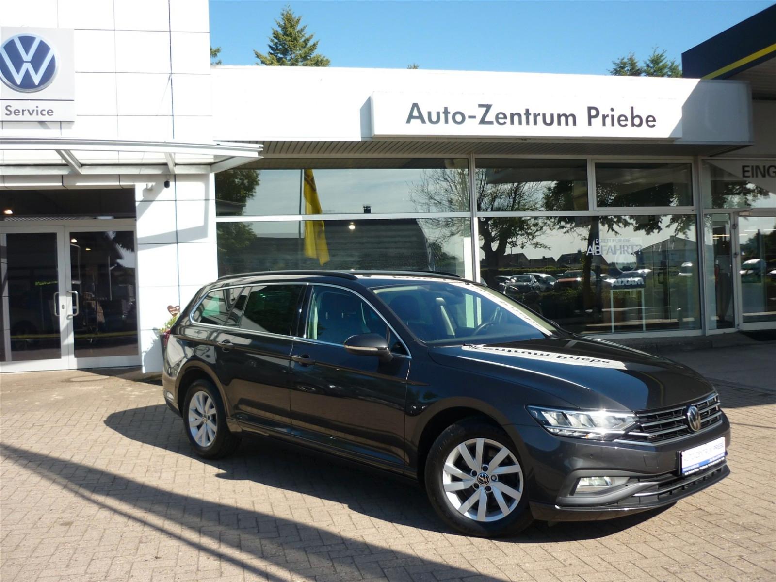 Volkswagen Passat Var. Business DSG+Navi+Cam+AppConnect+ACC
