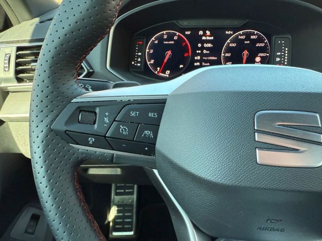 Tarraco FR 2.0TDI *7Sitzer+Standheizung+AHK+PANO