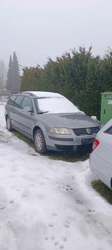 Volkswagen VW Passat 1,6 Benzin - Volkswagen Passat aus 2004: Kombi