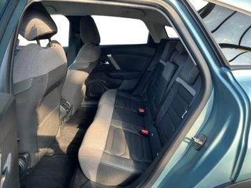 Citroën C4 Shine PT 130 EAT 8 Navi+Carplay+HUD+RFK+LM