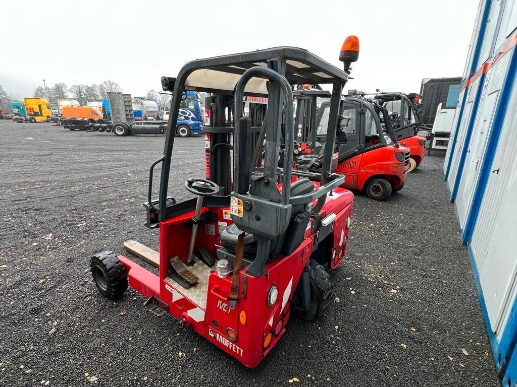 Fahrzeugabbildung Moffett M4 29.1 Mitnahmestapler