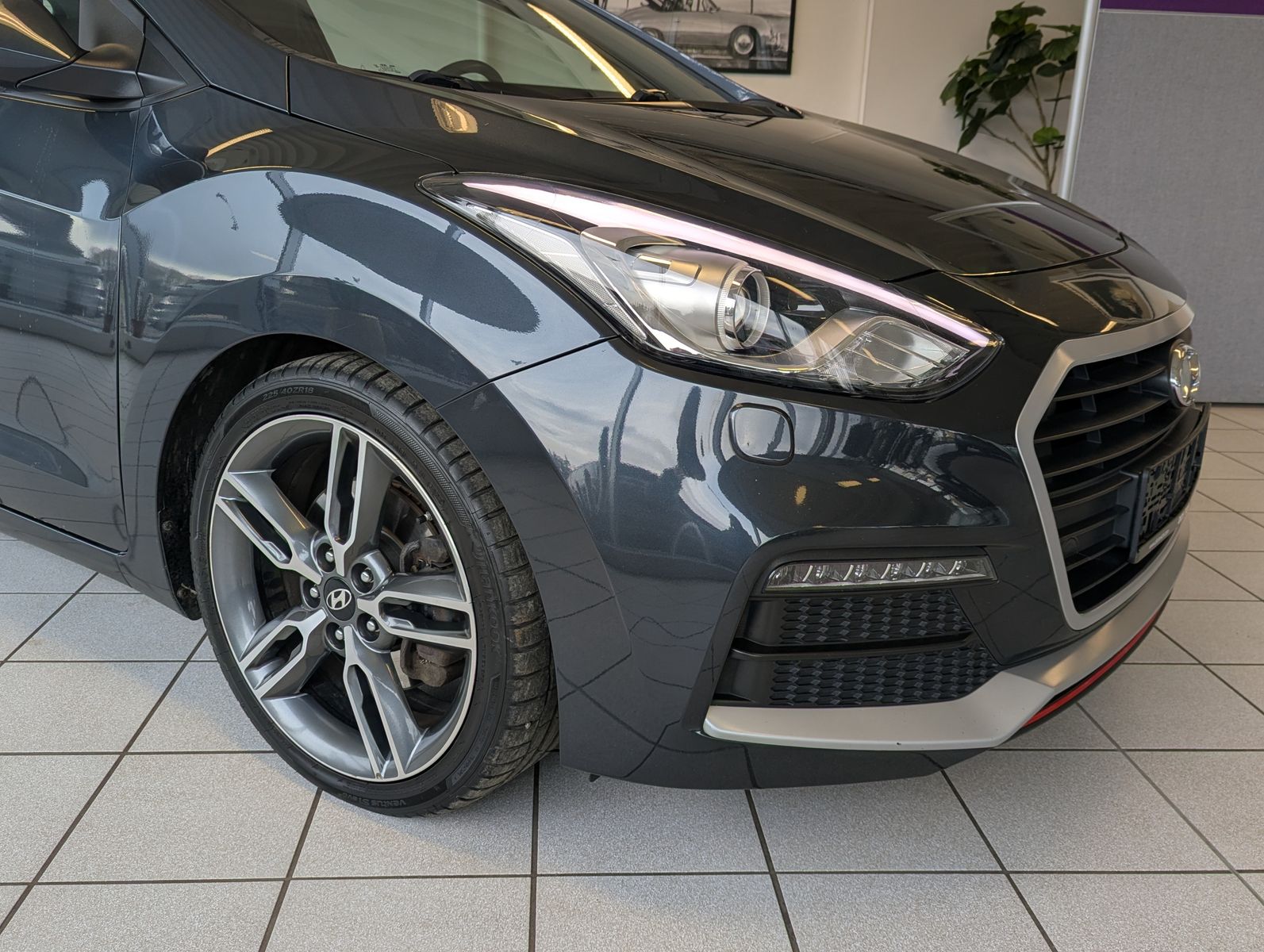 HYUNDAI i30 1.6 TGDI Turbo Navi Kamera T-Leder 18" - Image 9