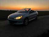 Peugeot 206 CC Cabrio *AUTOMATIK* *TÜV NEU* - Peugeot 206 in Mannheim