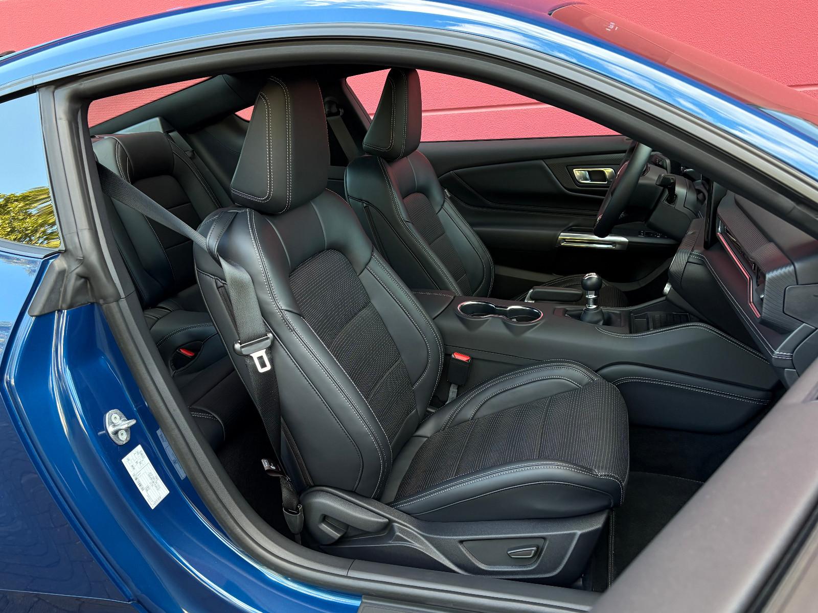 Ford MUSTANG GT 5.0 V8 COUPE NEUES MODELL NUR 3.332KM