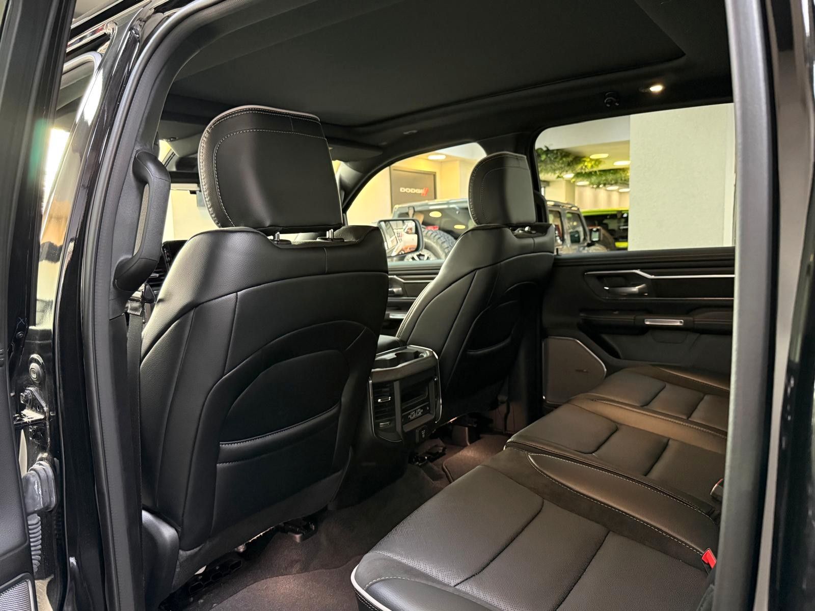 Fahrzeugabbildung Dodge RAM LARAMIE HURRICANE 3.0L-