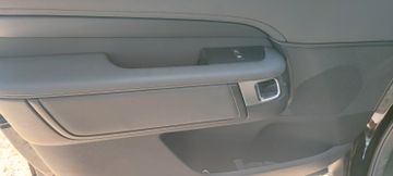 Land-Rover Discovery - 7