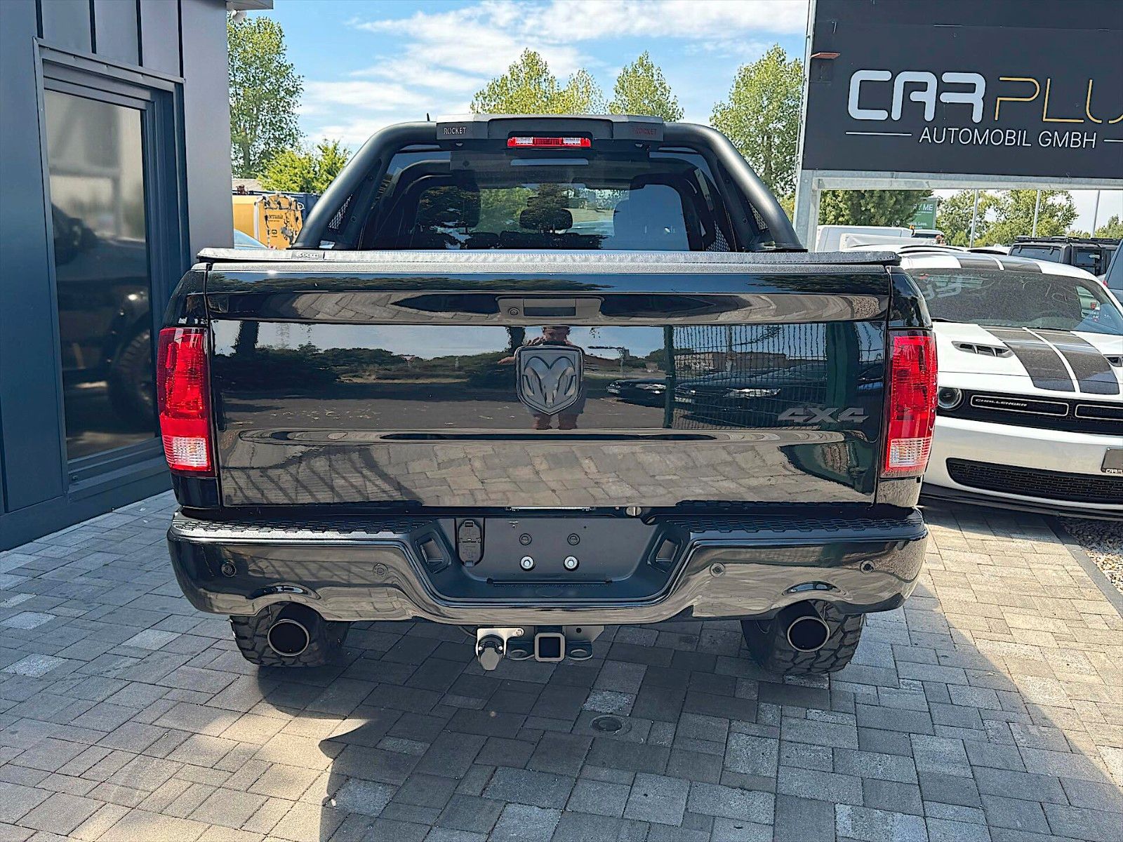Fahrzeugabbildung Dodge RAM 5.7 V8 HEMI SPORT Offroad NIGHT 4x4 LED