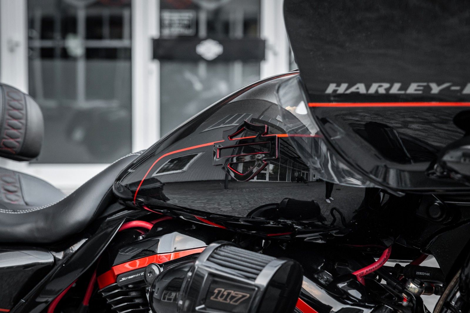 Fahrzeugabbildung Harley-Davidson CVO ROAD GLIDE 117 FLTRXSE - Kesstech -