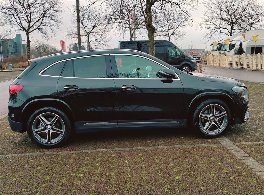 Image of Mercedes-Benz GLA 200