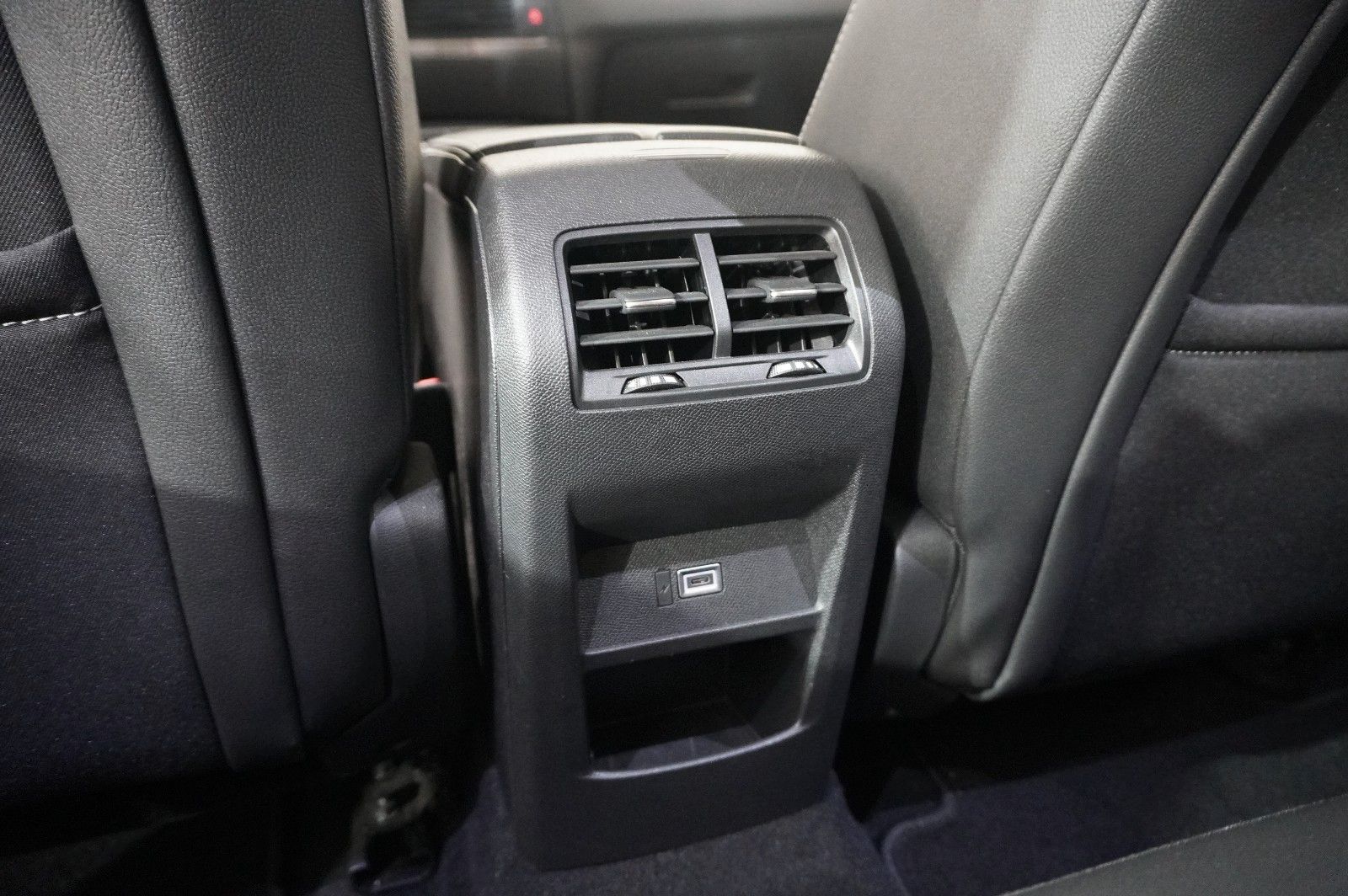 Fahrzeugabbildung Opel Astra L Lim. 1.5D ELEGANCE NAVI/LED/KAMERA/SPORT